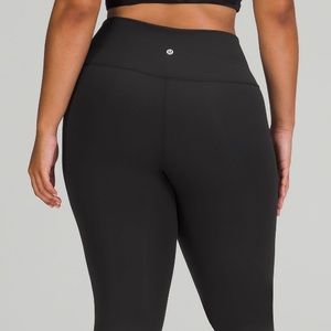 Wunder Under High-Rise Crop 23”